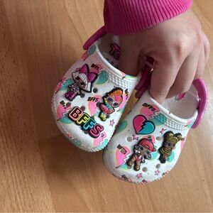 CROCS Kids Cartoon Slip-On Slippers - White & Pink